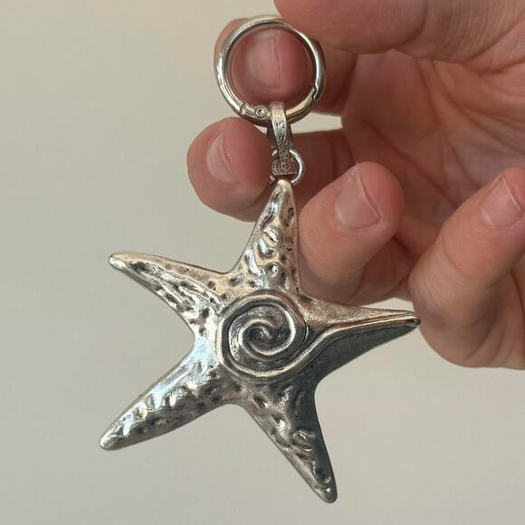 Y2K Silver Starfish Keychain Charm Ocean Accessory Decorative Bag Pendant - Picture 5 of 7
